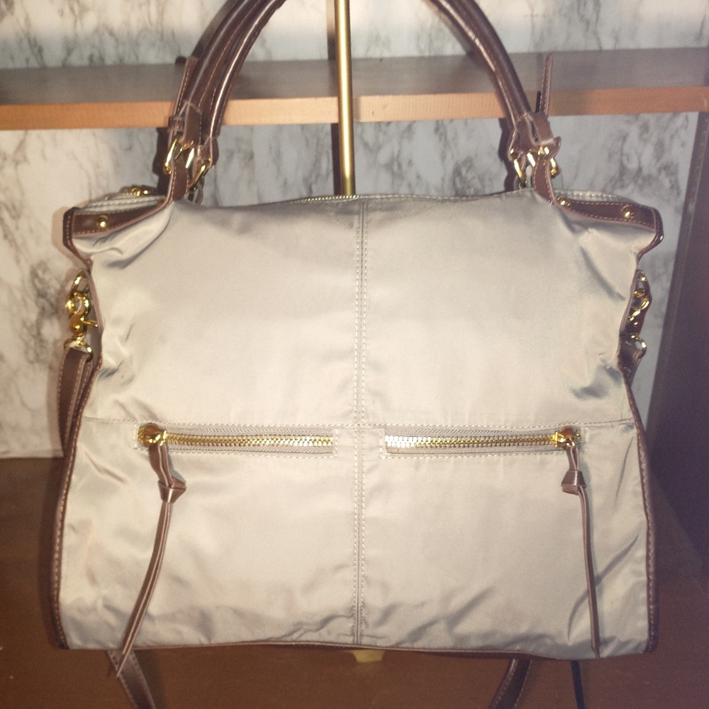 A Steven Madden traveling bag